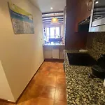Bajo Con Terraza Y Vistas A Montana En Апартаменты *