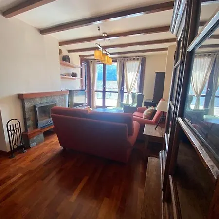 Bajo Con Terraza Y Vistas A Montana En פורמיגל