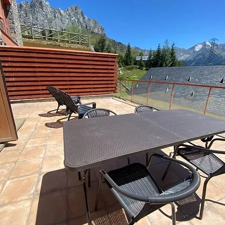 아파트 Bajo Con Terraza Y Vistas A Montana En 포르미갈